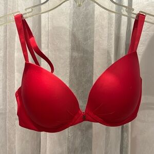 Fabulous by Victoria Secret plunge bra.